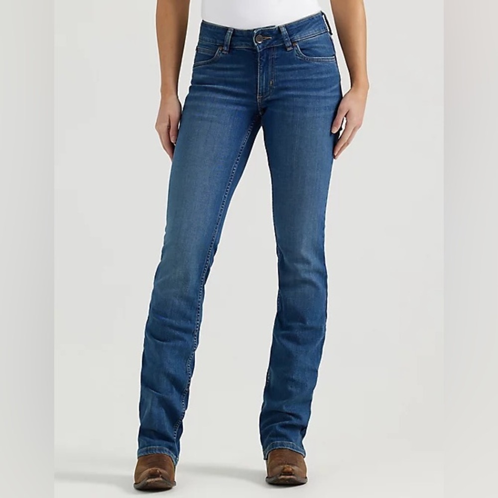 WRANGLER RETRO® MAE MID RISE BOOTCUT WESTERN JEAN SIZE 35x34
